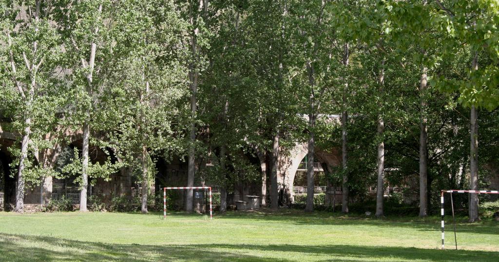 Hostel El Lago, Caceres Jaraiz de la Vera Exteriör bild