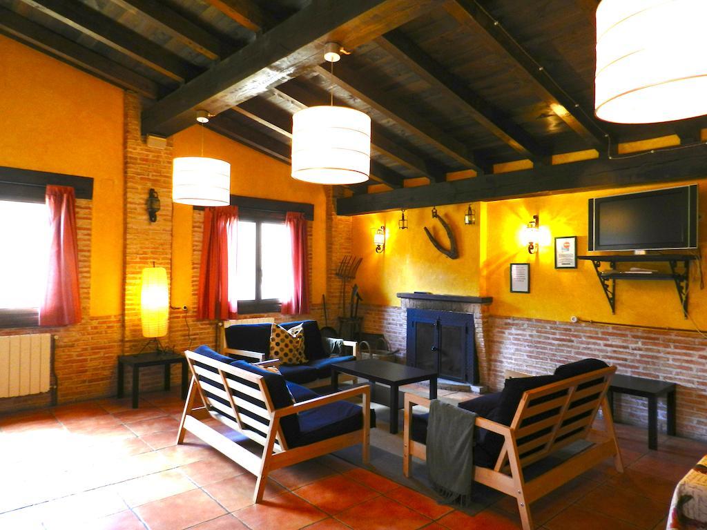 Hostel El Lago, Caceres Jaraiz de la Vera Exteriör bild