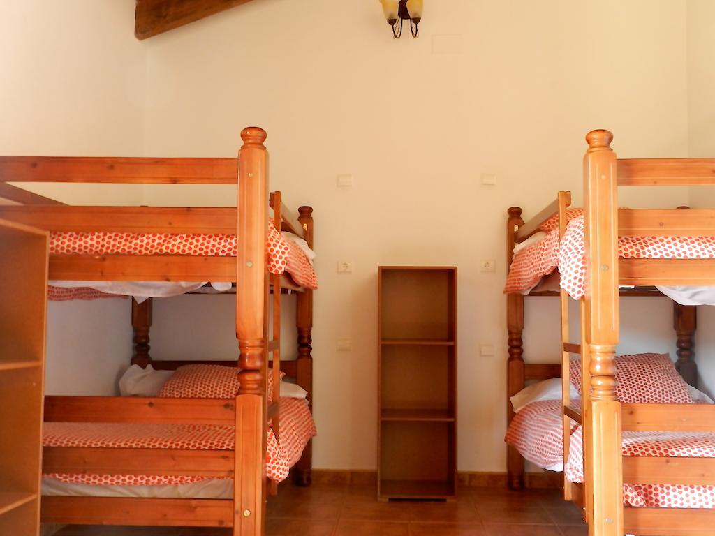Hostel El Lago, Caceres Jaraiz de la Vera Rum bild