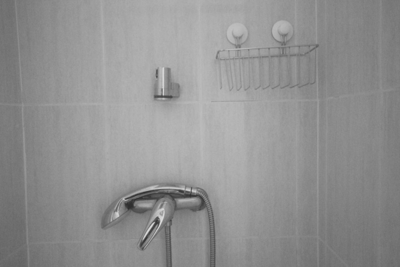 Hostel El Lago, Caceres Jaraiz de la Vera Rum bild